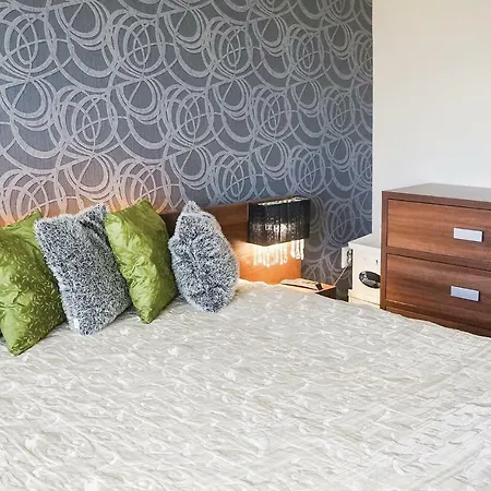 Two-bedroom In דירה *